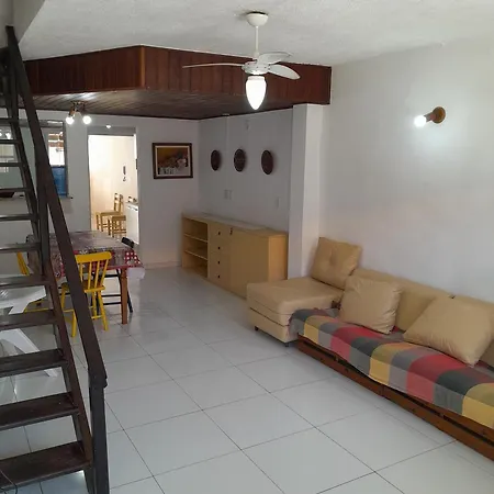 Casa Espacosa A Beira-Mar Pero Cabo Frio Rj Exterior foto